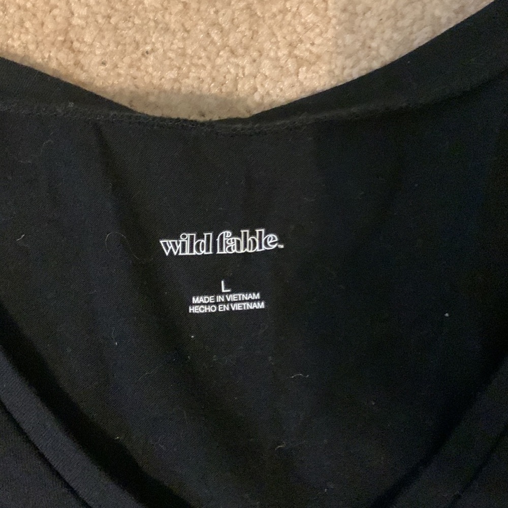 Wild Fable Croptop - Picture 2 of 3